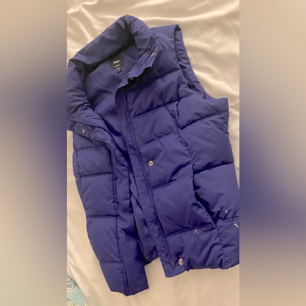 Gap Puffer Vest - Picture 2 of 5